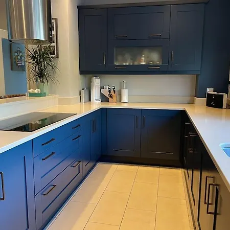 5 Bed House 35 Mins To Dublin Straffan