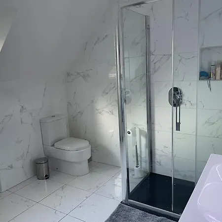 5 Bed House 35 Mins To Dublin 斯特拉凡